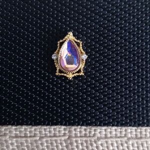 NEW CLEAR/IRIDESCENT LAVENDER COLORED RHINESTONES ON GOLD BACK NAIL JEWEL CHARM